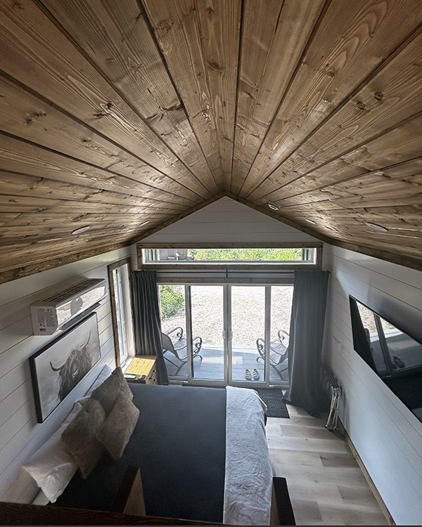 Richwood-Cabin-at-Lakeview-Lodge-Barrhead-Alberta-4