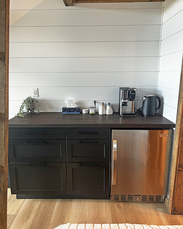 Richwood-Cabin-at-Lakeview-Lodge-Barrhead-Alberta-5