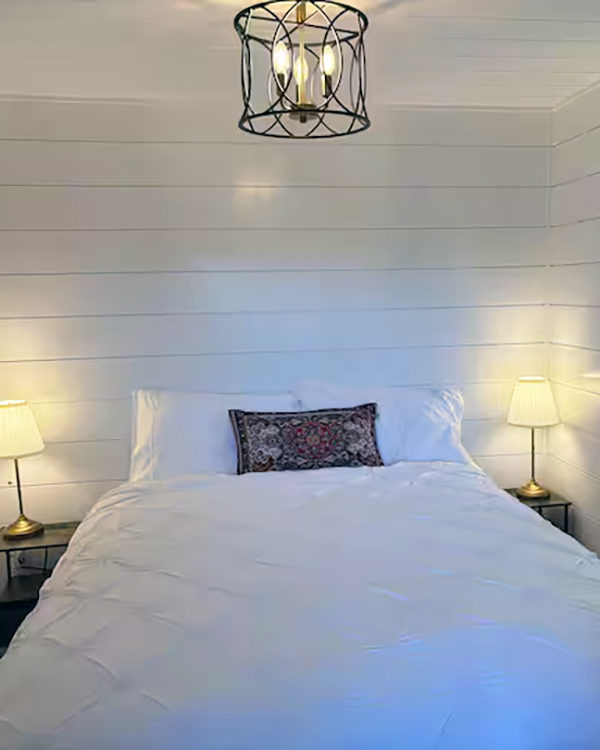 Western-Cabin-at-Lakeview-Lodge-Barrhead-Alberta-2
